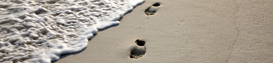 Malediven strand voetafdrukken afbeelding